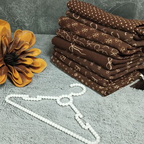 شال پلیسه برشکا نخی موکا