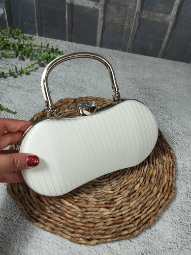 کیف مجلسی بیضی راه راه سگکک گلدار دار