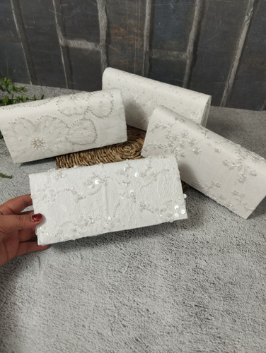 کیف مجلسی سفید طرحدار عروس