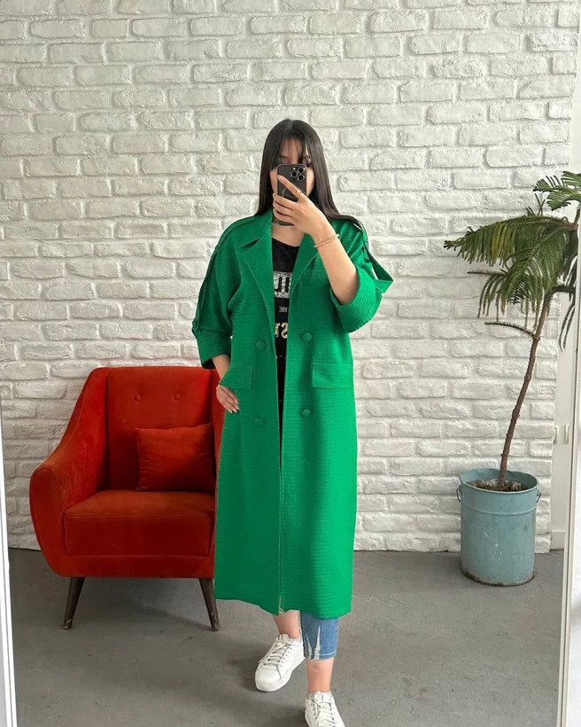 مانتو زنانه بلند مدل جلو دکمه ای باز