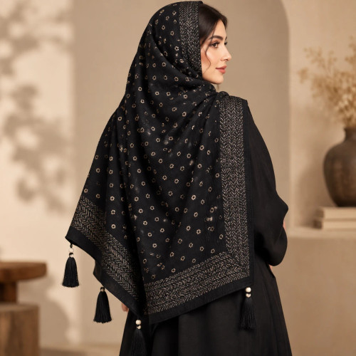 روسری مشکی پلیسه گلدار ریز رعنا